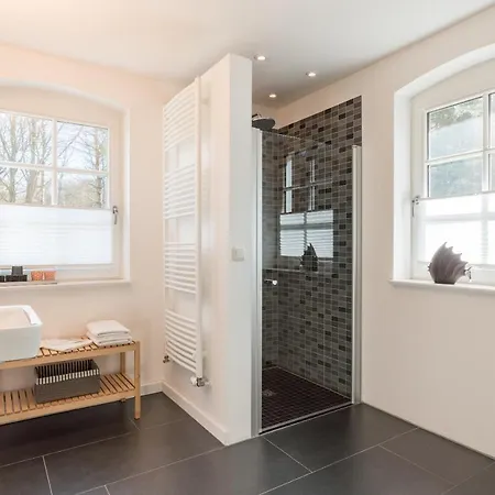 Holiday home Ferienhaus - Haus Am See Stubbenfelde